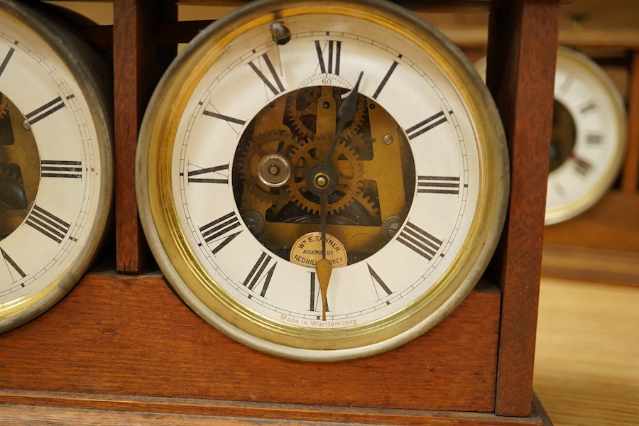 A William Tanner 'The Reliable Chess Timer' in an oak case, stamped to the reverse ‘HAO Make, Made in Wurttemberg’. Condition - fair to good.